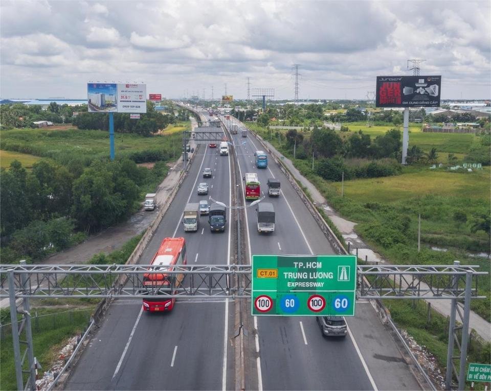 Nóng trong tuần: Mở rộng cao tốc TP.HCM - Trung Lương - Mỹ Thuận lên 8 làn xe- Ảnh 1.