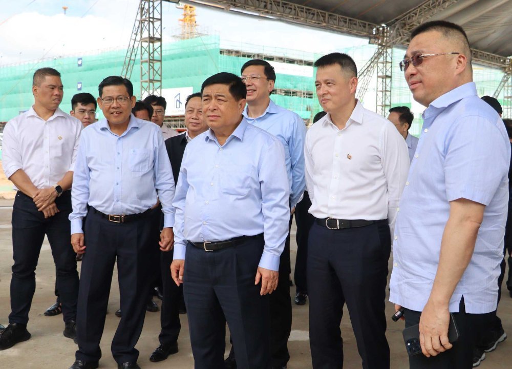 Phó Thủ tướng kiểm tra tiến độ các dự án phục vụ hội nghị APEC 2027- Ảnh 1. Phó Thủ tướng kiểm tra tiến độ các dự án phục vụ hội nghị APEC 2027- Ảnh 1.