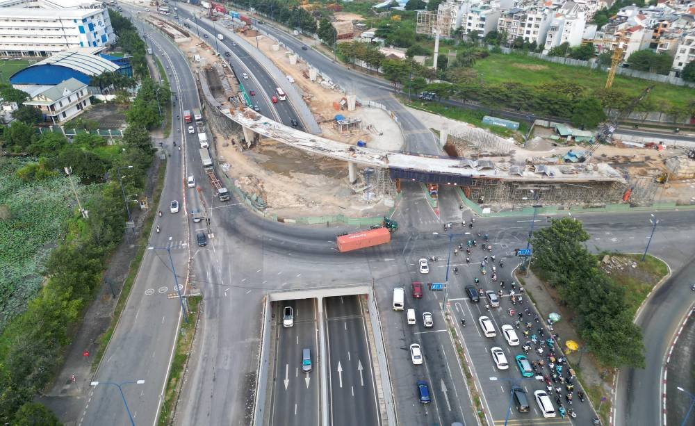 Thay bạn đi xem công trường xây nút giao 3.400 tỷ tại TP.HCM- Ảnh 11.