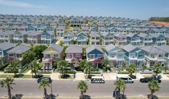 Ông lớn bất động sản muốn hoán đổi hơn 2.500 tỷ đồng nợ bằng cổ phiếu- Ảnh 1.