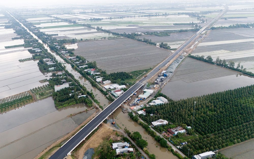 Hạ tầng An Giang “nóng” lên với 2 dự án giao thông quy mô gần 40.000 tỷ- Ảnh 1.