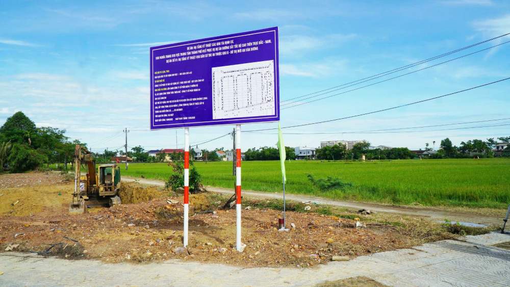 Bộ Xây dựng thông tin về thời gian cắm mốc giải phóng mặt bằng đường sắt tốc độ cao 350km/h- Ảnh 2. Bộ Xây dựng thông tin về thời gian cắm mốc giải phóng mặt bằng đường sắt tốc độ cao 350km/h- Ảnh 2.