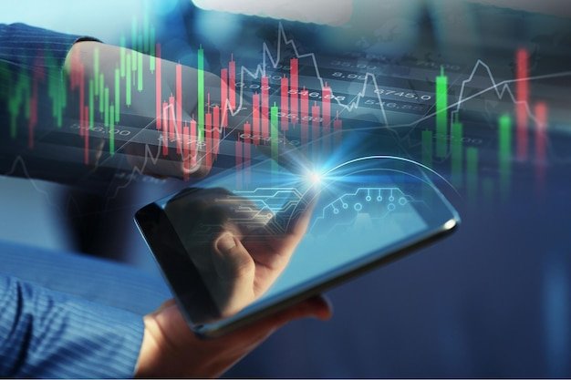 VN-Index lần đầu vượt mốc 1.900 điểm, dòng tiền lớn đổ vào thị trường- Ảnh 1.