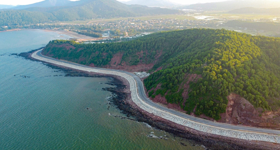 Nghệ An sắp khánh thành đường ven biển hơn 4.600 tỷ đồng- Ảnh 1.