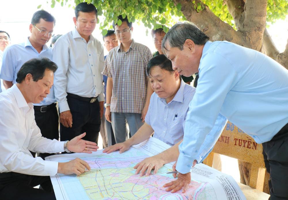 Khảo sát đầu tư tuyến đường ven biển 7.000 tỷ kết nối Đồng Tháp - Tây Ninh - Vĩnh Long- Ảnh 2. Khảo sát đầu tư tuyến đường ven biển 7.000 tỷ kết nối Đồng Tháp - Tây Ninh - Vĩnh Long- Ảnh 2.