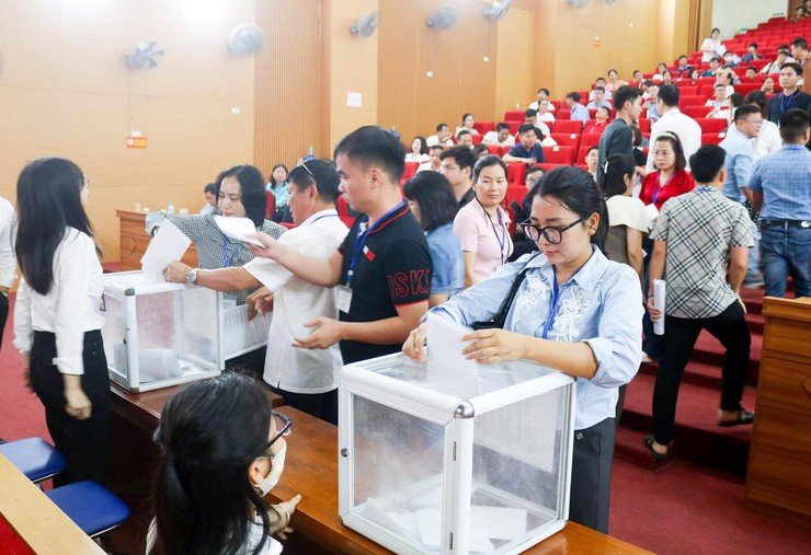 Đấu giá đất Quốc Oai sôi động: Lô cao nhất hơn 125 triệu đồng/m2- Ảnh 1.