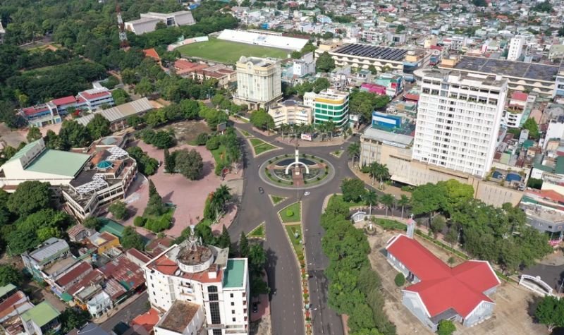 FLC muốn khảo sát đầu tư tổ hợp du lịch sinh thái, nghỉ dưỡng, vui chơi giải trí và sân golf tại Đắk Lắk- Ảnh 1. FLC muốn khảo sát đầu tư tổ hợp du lịch sinh thái, nghỉ dưỡng, vui chơi giải trí và sân golf tại Đắk Lắk- Ảnh 1.