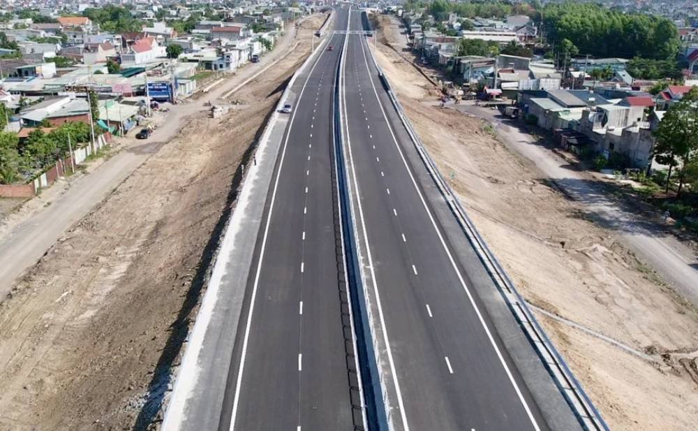 Chỉ ít ngày nữa, thêm 16km cao tốc mới đi Vũng Tàu sẽ được đưa vào khai thác- Ảnh 2. Chỉ ít ngày nữa, thêm 16km cao tốc mới đi Vũng Tàu sẽ được đưa vào khai thác- Ảnh 2.