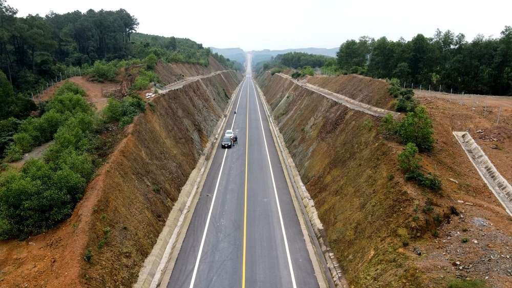 Hơn 650km cao tốc 2 làn xe trước kế hoạch mở rộng lớn- Ảnh 2. Hơn 650km cao tốc 2 làn xe trước kế hoạch mở rộng lớn- Ảnh 2.