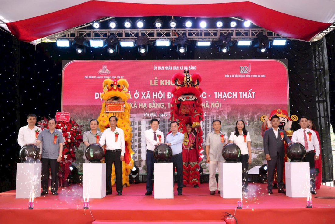 Nhà ở xã hội mới nhất: Hơn 3.600 hồ sơ đăng ký mua 929 căn tại Hà Nội; Sở Xây dựng TP.HCM cảnh báo chiêu trò “bao đậu”- Ảnh 1.