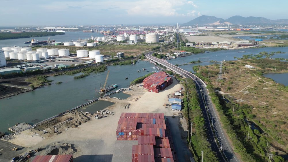 Thêm đường nối sân bay, cảng biển: Đề xuất mới đáng chú ý về hạ tầng