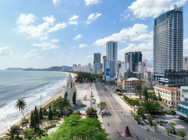 Khánh Hòa còn thiếu gì để trở thành thành phố trực thuộc Trung ương?