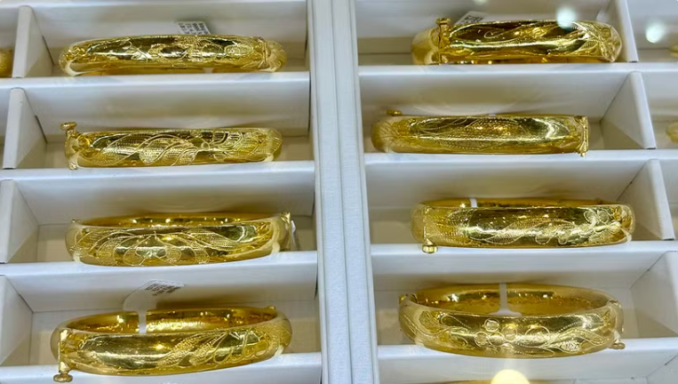 Giá vàng phục hồi tuần thứ 2 liên tiếp, nhưng người mua từ đỉnh vẫn lỗ gần 20 triệu đồng/lượng