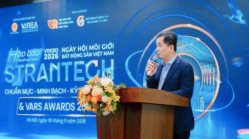 Muốn xóa định kiến “cò đất”: Môi giới bất động sản phải đi bằng con đường chuyên nghiệp